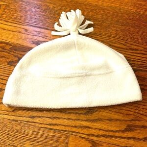 🌿Old Navy winter hat, big girl - one size (size 6-9)🌿